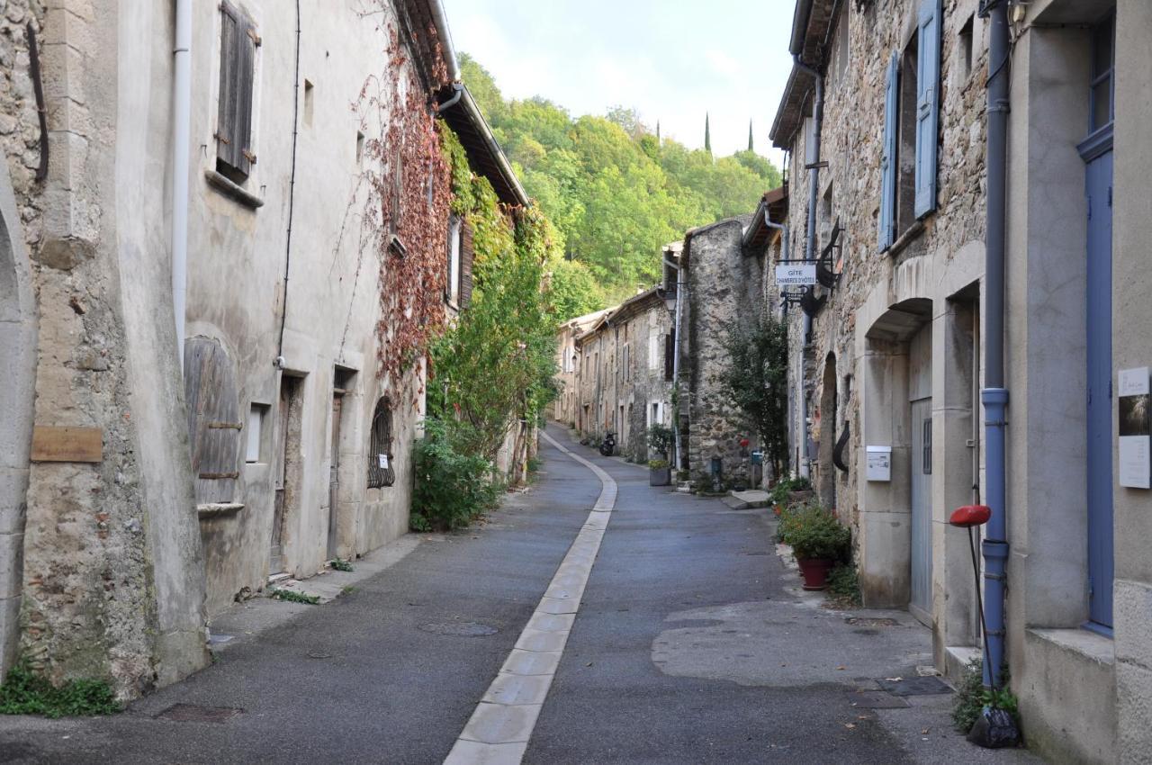 La Cle Des Champs Bed & Breakfast Saou Exterior photo